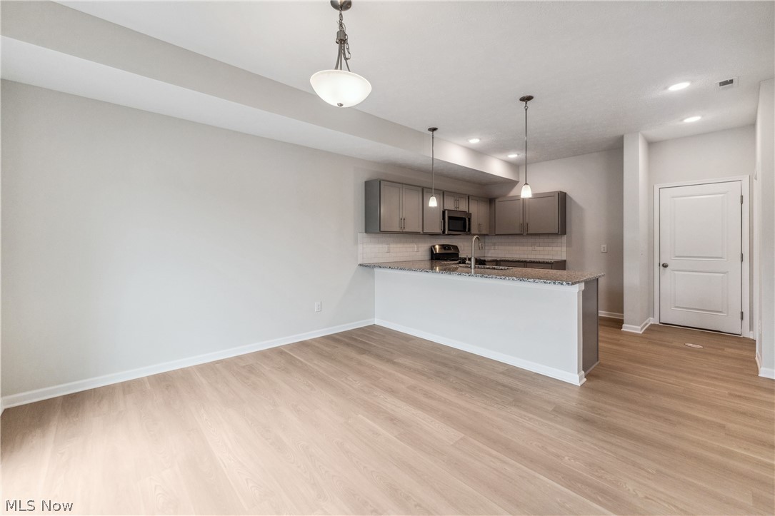 1209 Elowen Way Green OH 44685