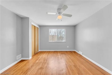 10725 Vernon Avenue Garfield Heights OH 44125