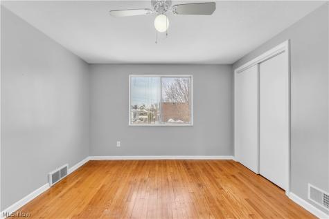 10725 Vernon Avenue Garfield Heights OH 44125