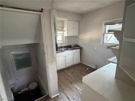 170 Stone Street Akron OH 44305