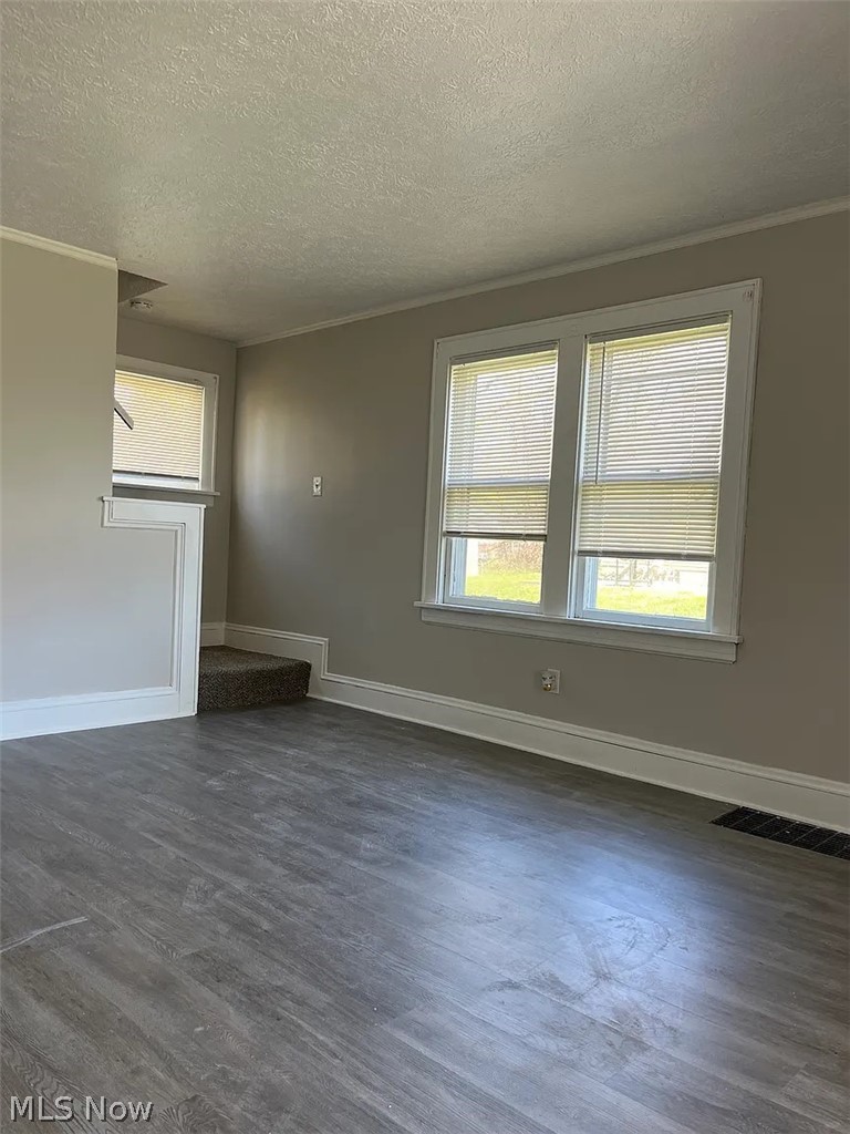 783 Leonard Street Akron OH 44307