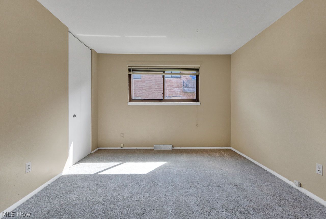 24597 Clareshire Drive North Olmsted OH 44070