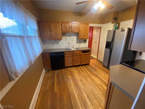 3759 W 136th Street Cleveland OH 44111