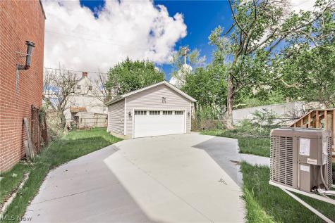 2240 E 97th Street Cleveland OH 44106