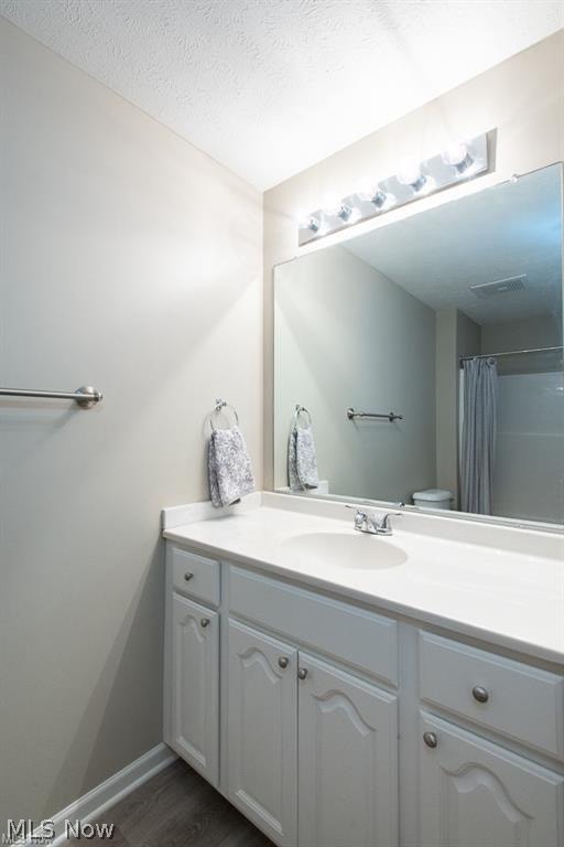 14822 Lenox Drive Strongsville OH 44136