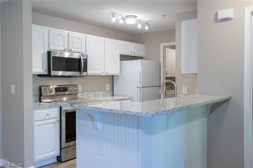 14822 Lenox Drive Strongsville OH 44136