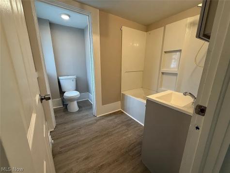 323 Columbus Street Elyria OH 44035