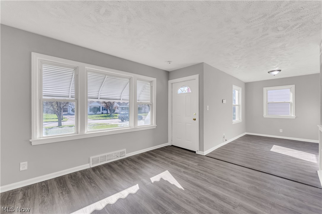 2521 Greenvale Road Cleveland OH 44121