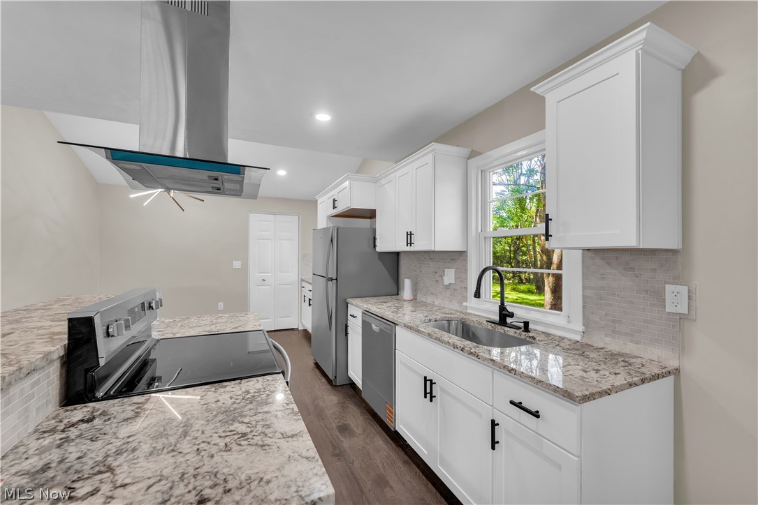 9518 Nelson Avenue Cleveland OH 44105