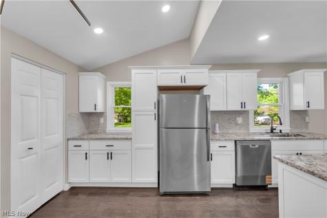 9518 Nelson Avenue Cleveland OH 44105