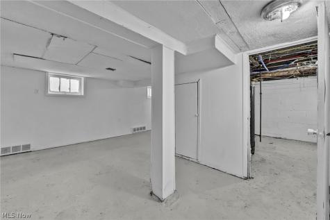 3341 E 145th Street Cleveland OH 44120
