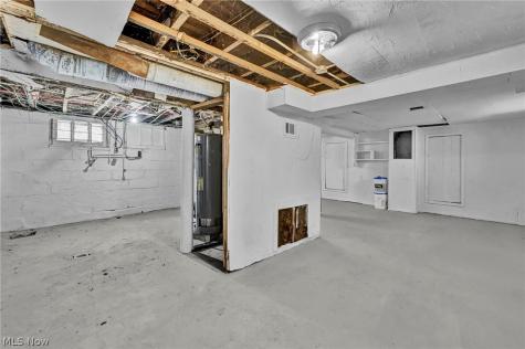 3341 E 145th Street Cleveland OH 44120