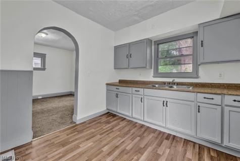 3341 E 145th Street Cleveland OH 44120