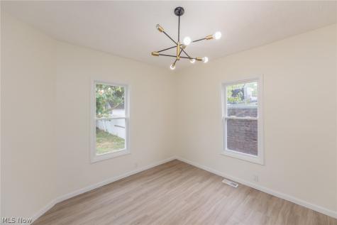1558 Winchester Avenue Lakewood OH 44107