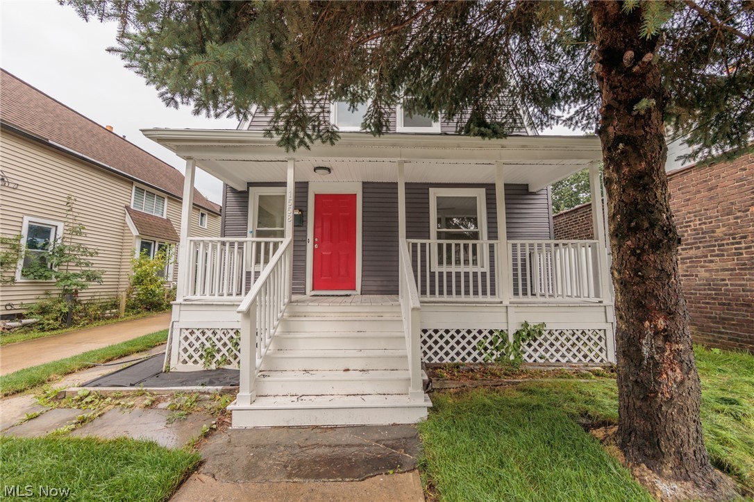 1558 Winchester Avenue Lakewood OH 44107