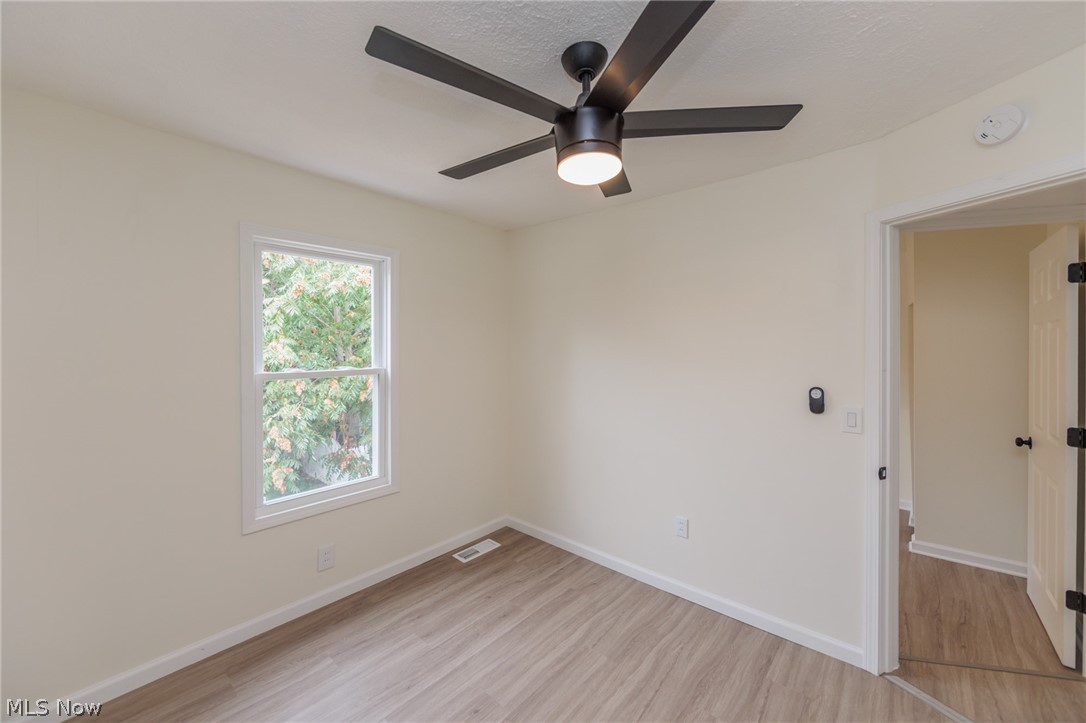 1558 Winchester Avenue Lakewood OH 44107