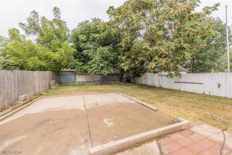 1558 Winchester Avenue Lakewood OH 44107