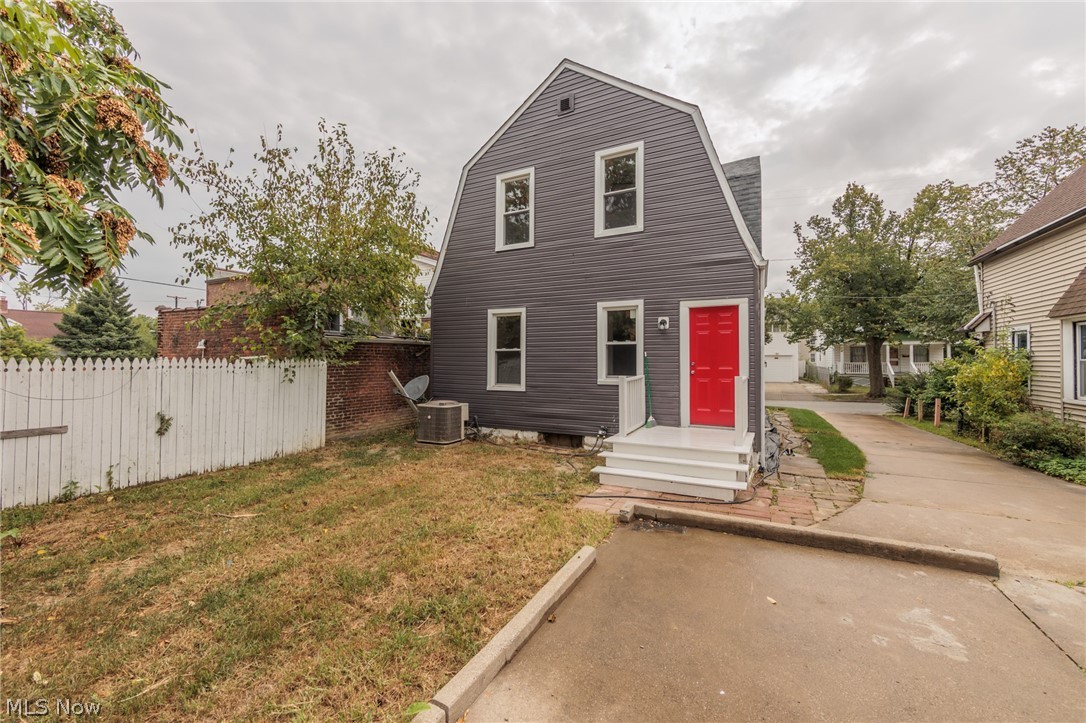 1558 Winchester Avenue Lakewood OH 44107