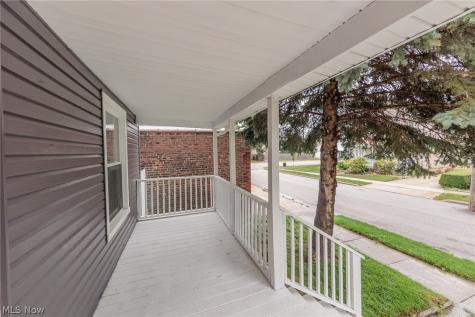 1558 Winchester Avenue Lakewood OH 44107