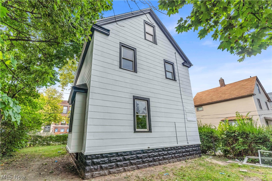 3514 Leopold Avenue Cleveland OH 44109