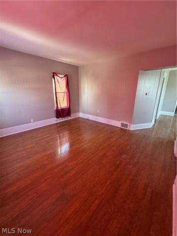 9316 Raymond Avenue Cleveland OH 44104