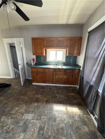 9316 Raymond Avenue Cleveland OH 44104