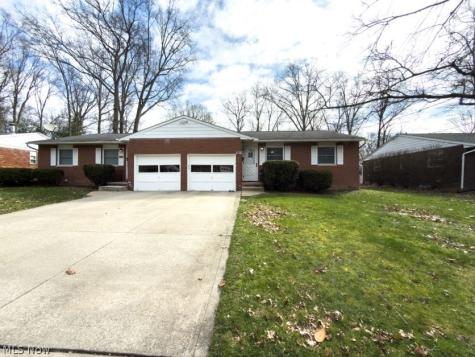 3853-3857 Seneca Street Stow OH 44224