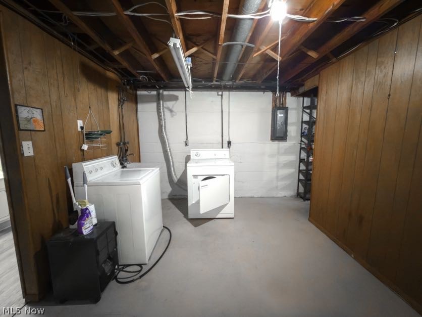 3853-3857 Seneca Street Stow OH 44224