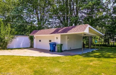6987 Greenleaf Avenue Parma Heights OH 44130