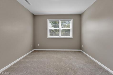 5904 Wakefield Avenue Cleveland OH 44102