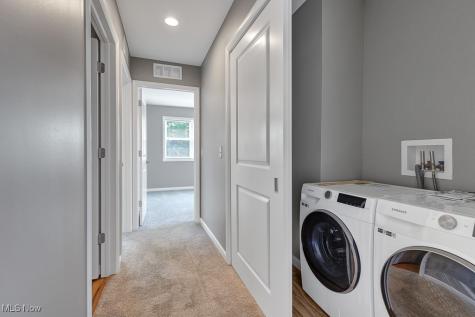 5904 Wakefield Avenue Cleveland OH 44102