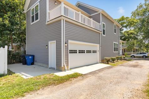 5904 Wakefield Avenue Cleveland OH 44102