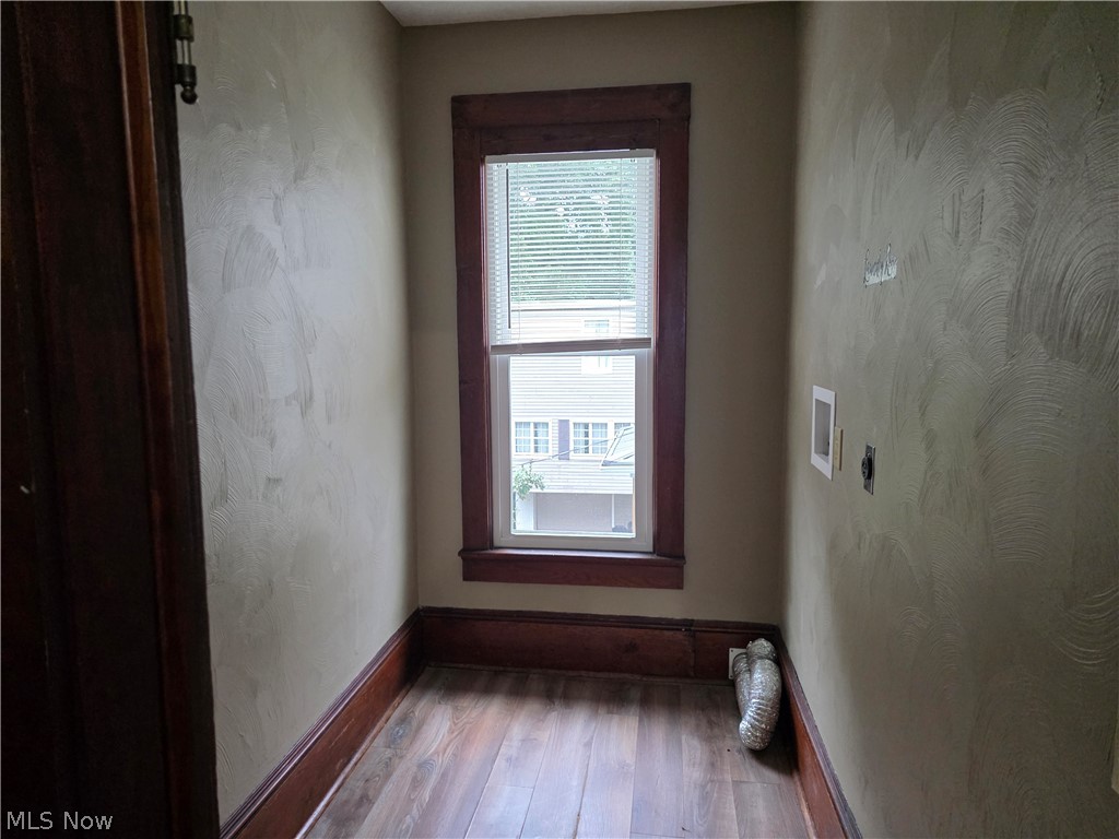 407 1/2 N 10th Street Cambridge OH 43725