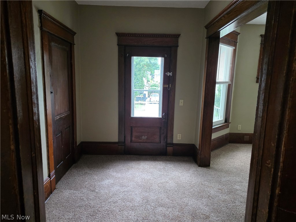 407 1/2 N 10th Street Cambridge OH 43725