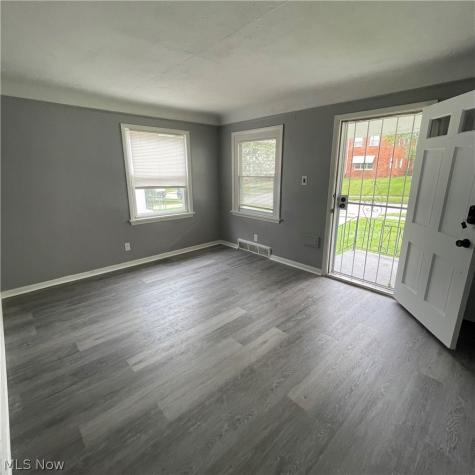 5026 E 86th Street Garfield Heights OH 44125