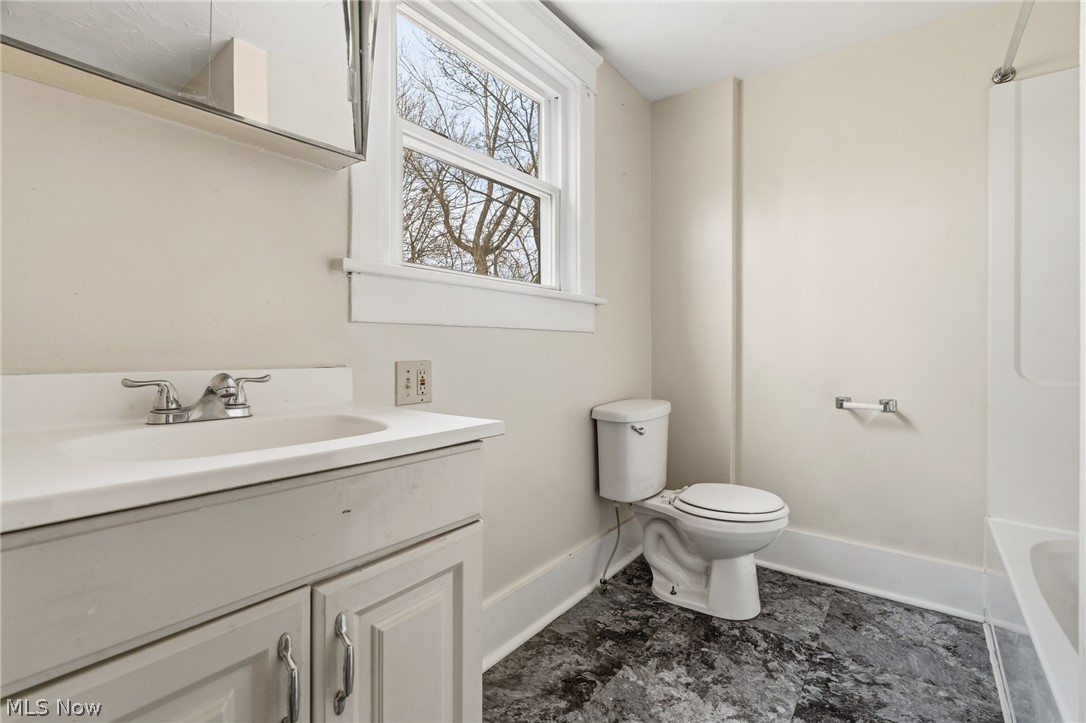 488 Alexander Street Akron OH 44306