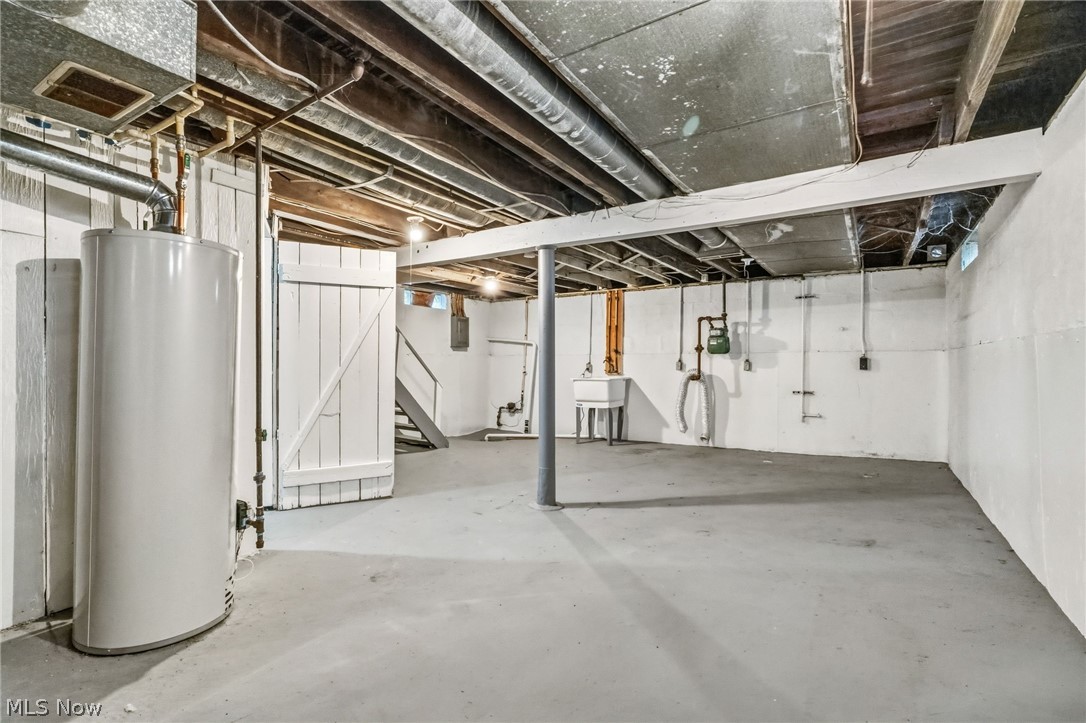 488 Alexander Street Akron OH 44306