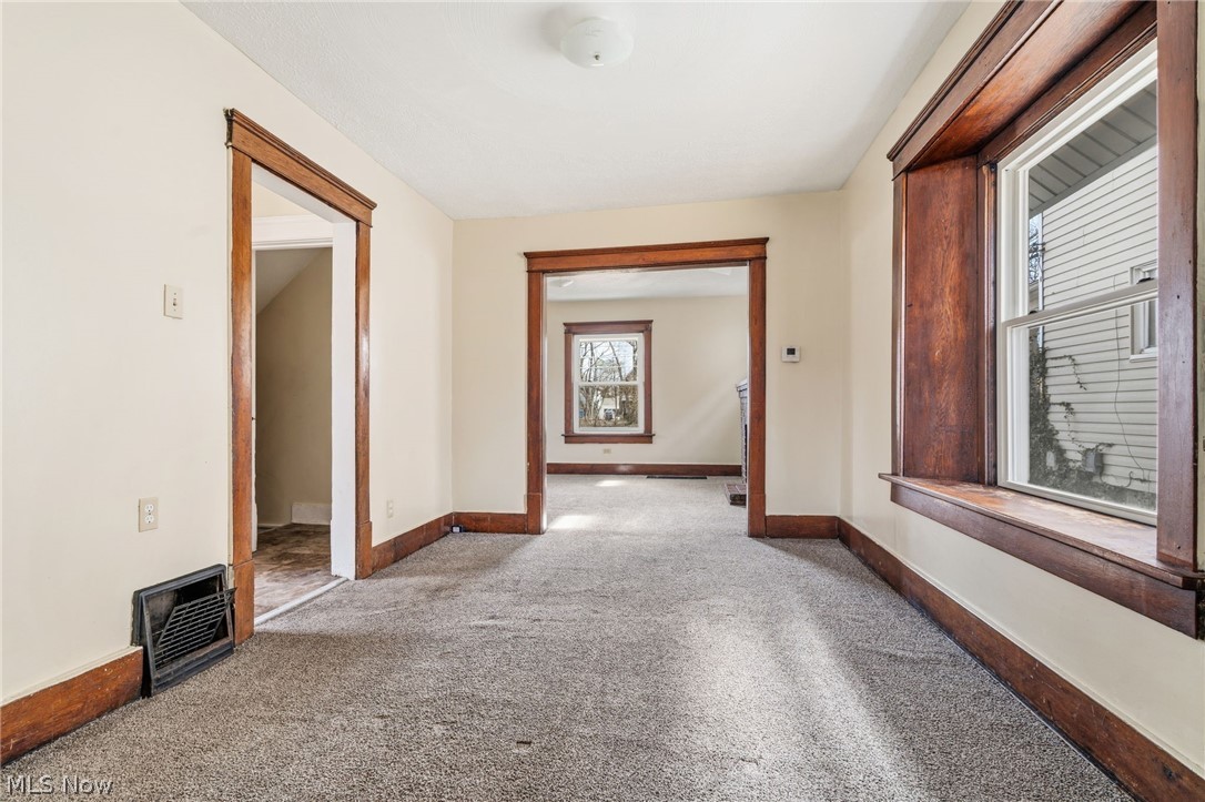488 Alexander Street Akron OH 44306