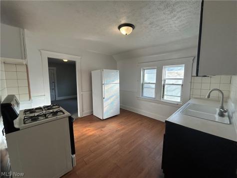 3560 W 67th Street Cleveland OH 44102