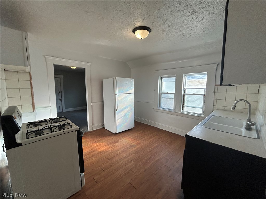 3560 W 67th Street Cleveland OH 44102