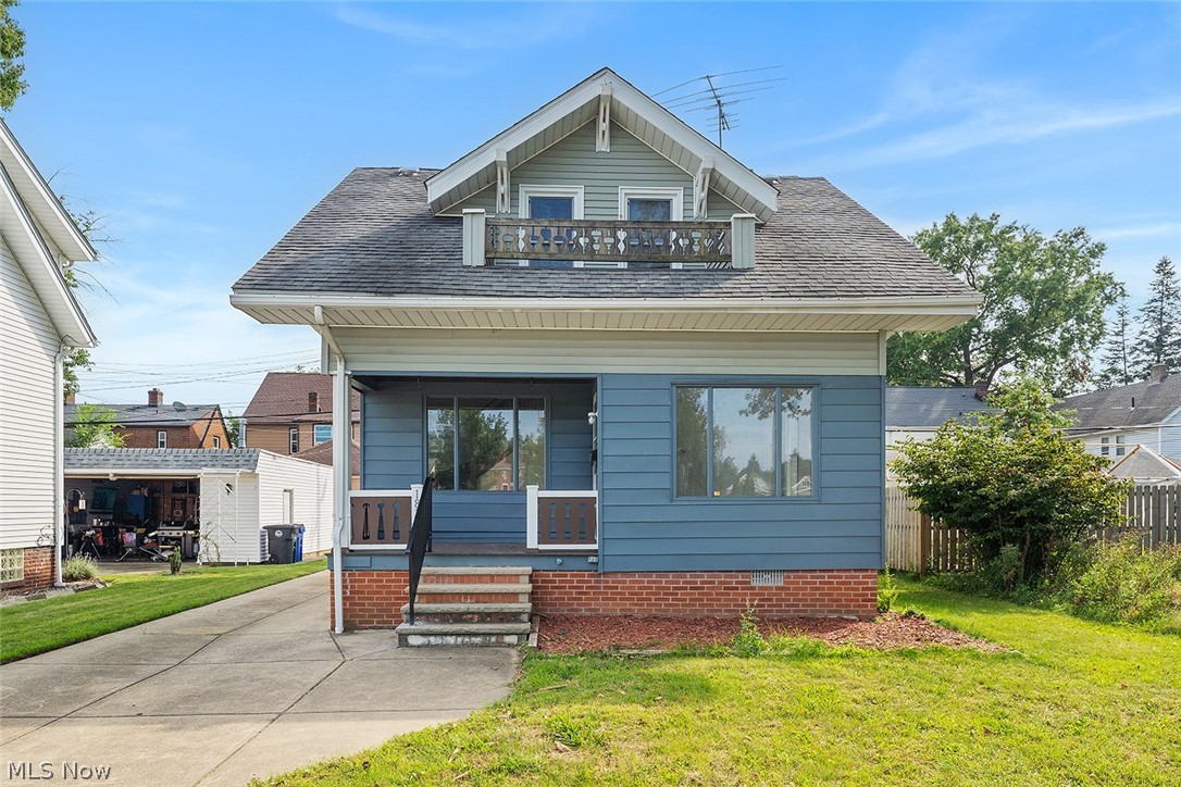 18206 Harland Avenue Cleveland OH 44119