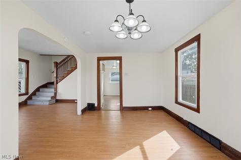 18206 Harland Avenue Cleveland OH 44119