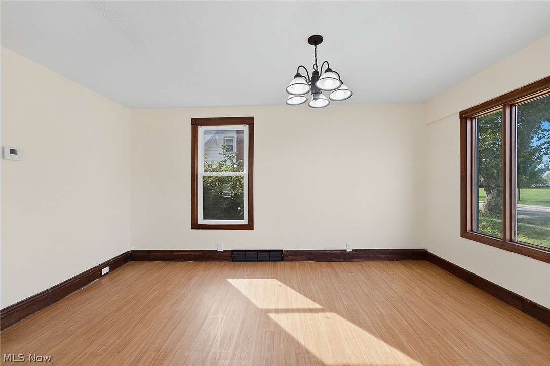 18206 Harland Avenue Cleveland OH 44119