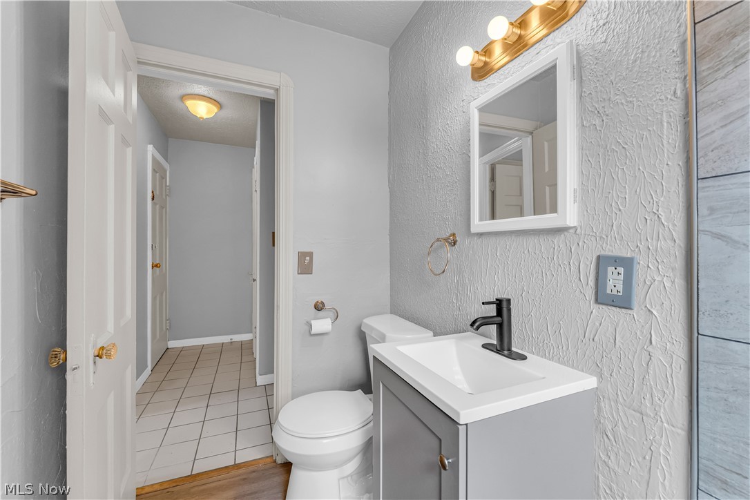 6150 Ridge Road Parma OH 44129