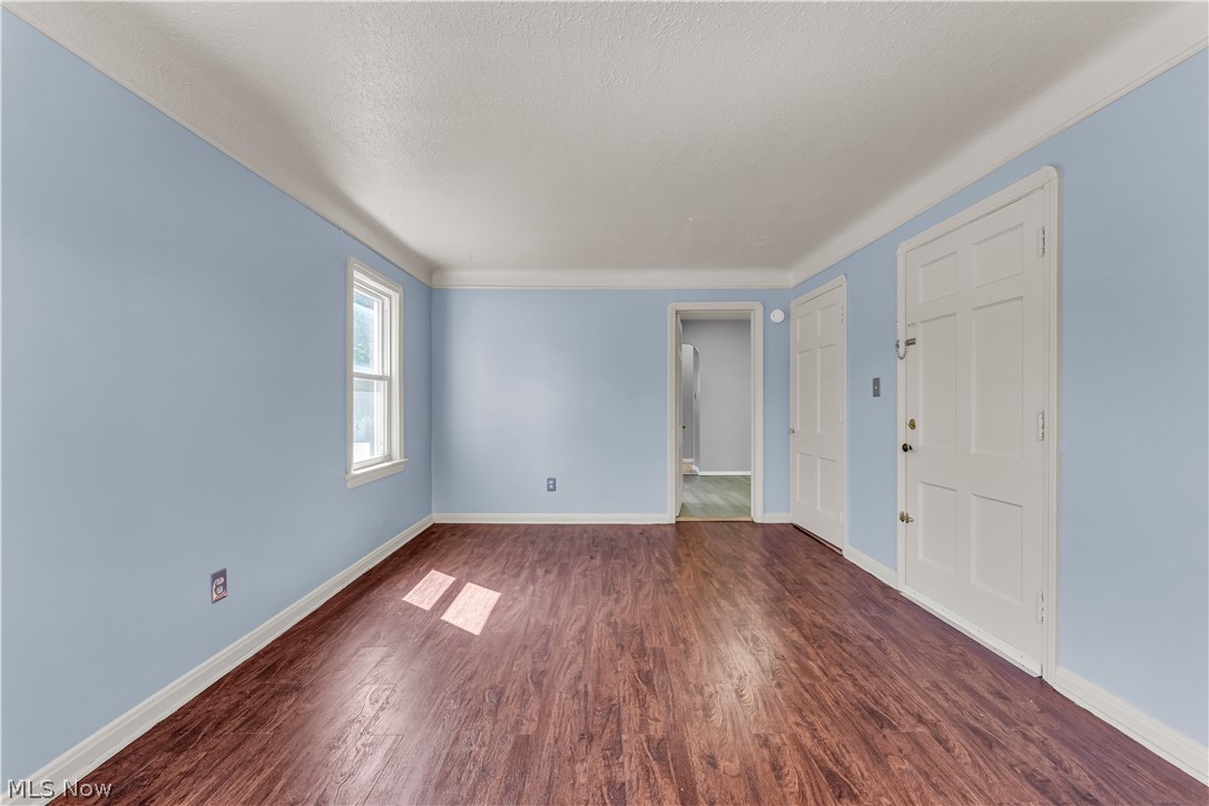 6150 Ridge Road Parma OH 44129