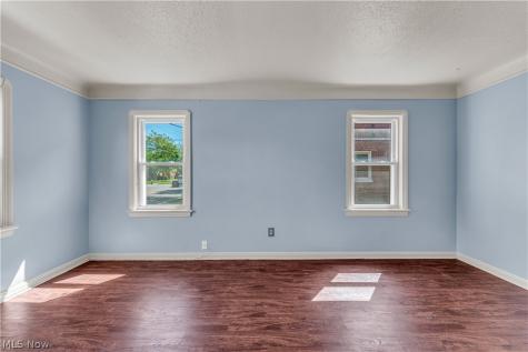 6150 Ridge Road Parma OH 44129