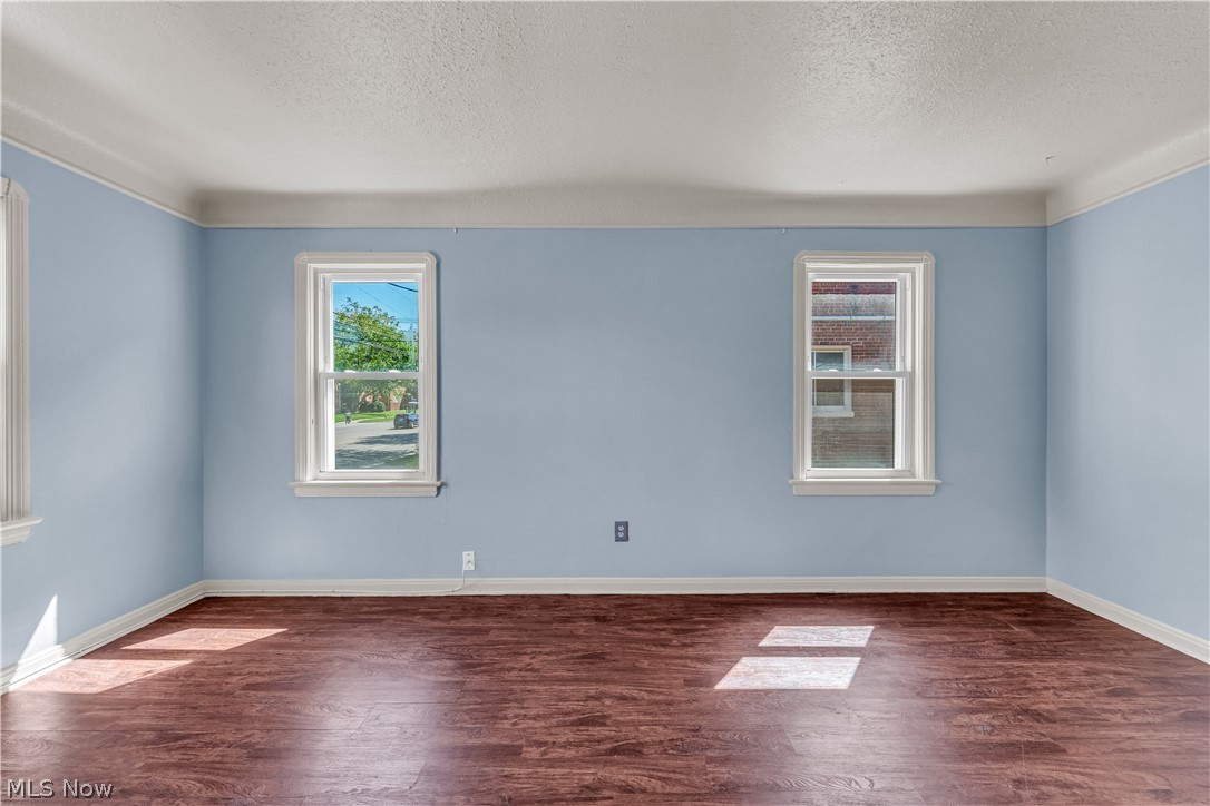 6150 Ridge Road Parma OH 44129