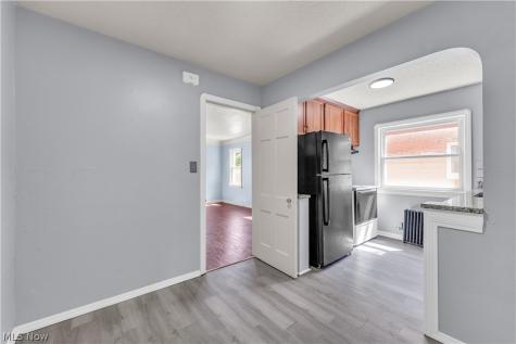 6150 Ridge Road Parma OH 44129