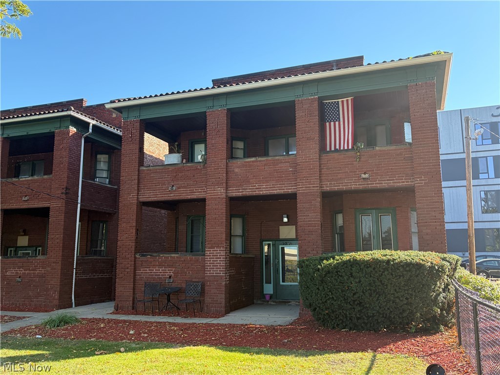 2215 W 14 Street Cleveland OH 44113