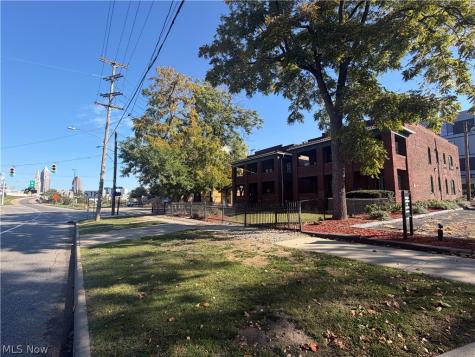 2215 W 14 Street Cleveland OH 44113